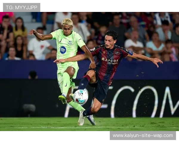 莱万特门将瑞安面对巴萨狂轰28脚射门 做出九次扑救