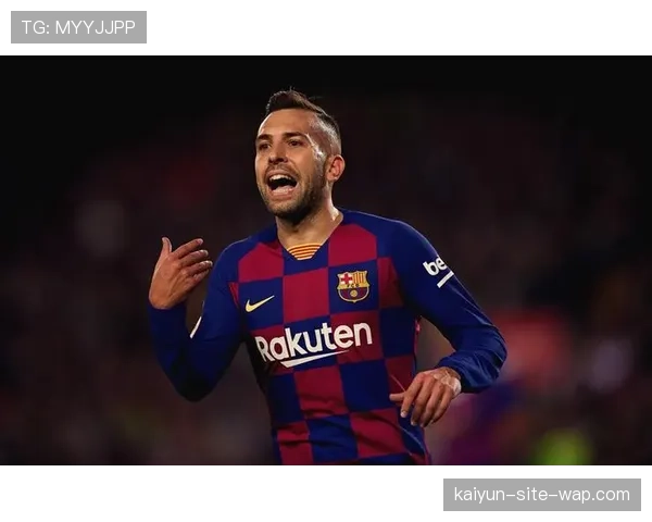 穆海姆红牌导致球队减员 左后卫防守动作需更谨慎